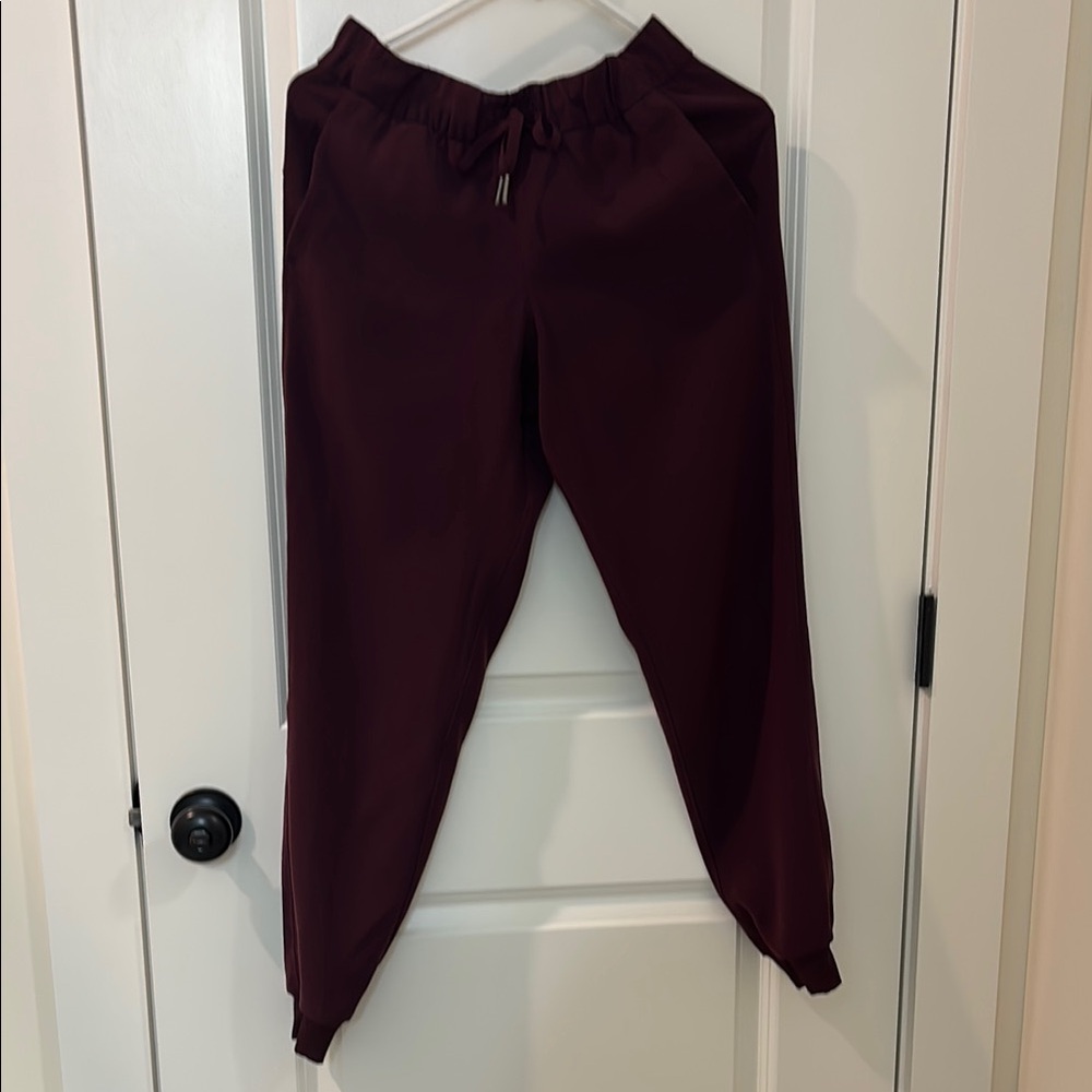 Size 6 LuLuLemon Jogger Pants